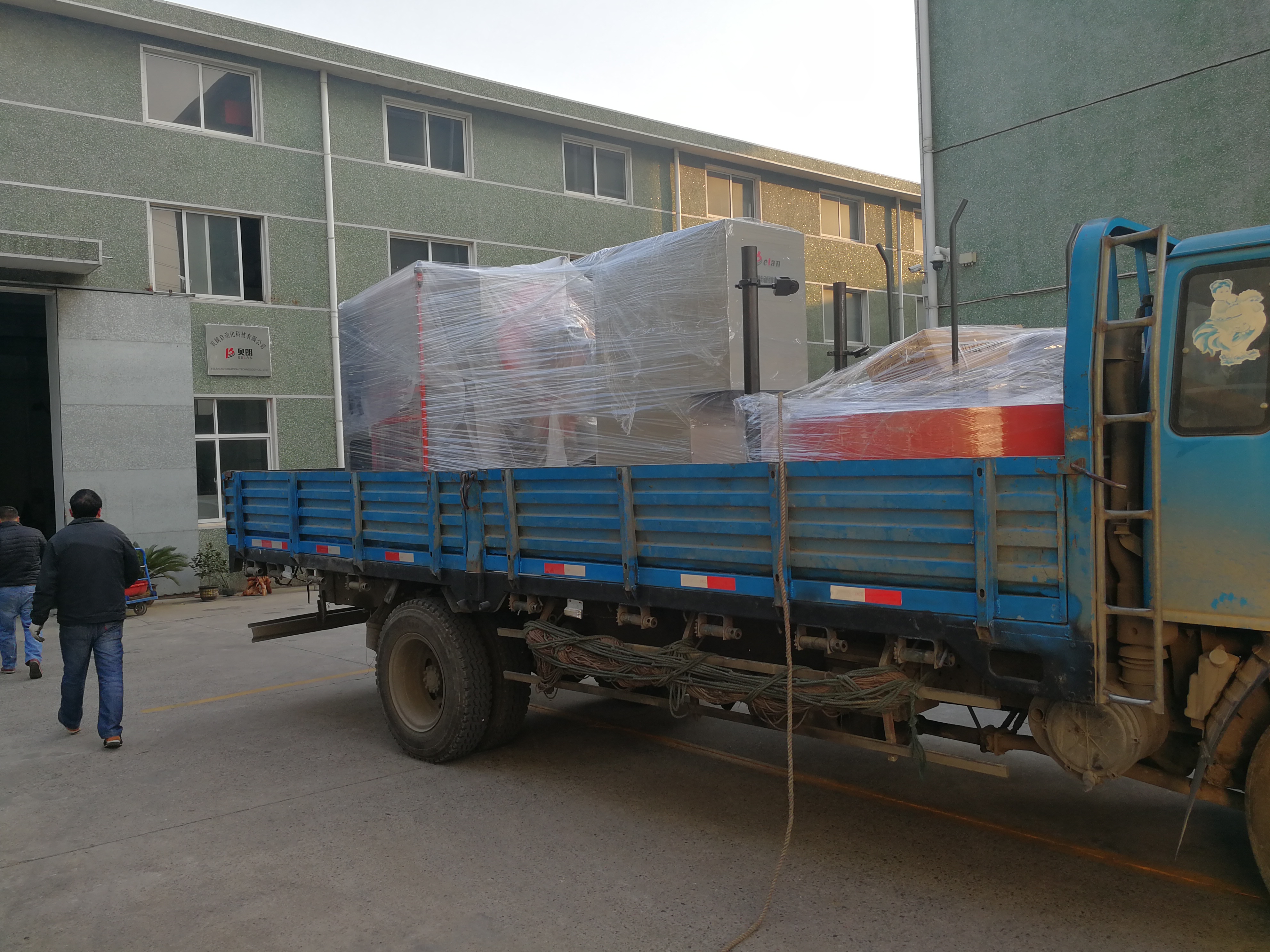 線材折彎倒角汽車組合機 線材折彎倒角汽車組合機