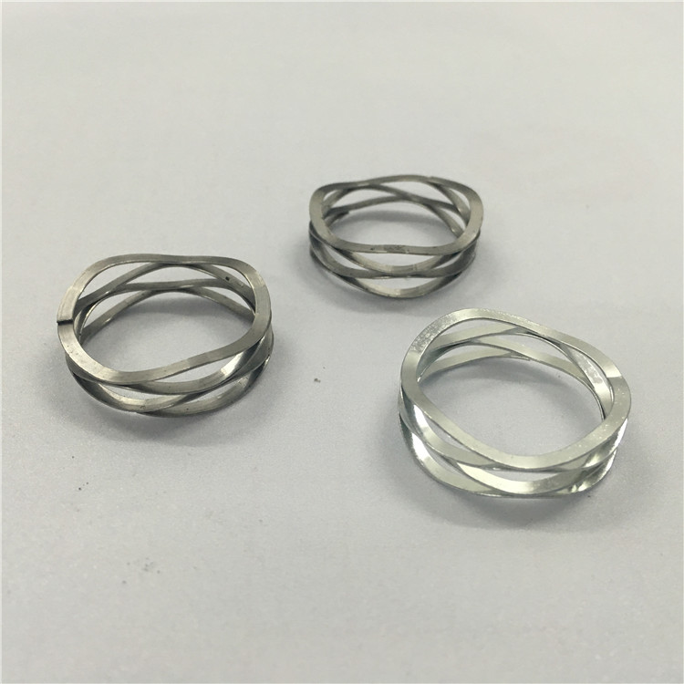 選擇線(xiàn)材成型設(shè)備時(shí)需要考慮的因素有哪些？